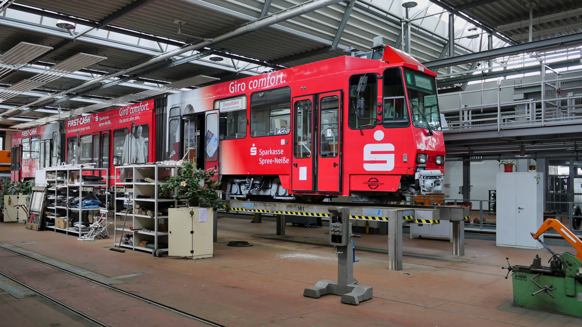 Blick in die Werkstatt von Cottbusverkehr