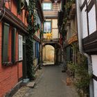 Blick in ein kleines Gäßchen in Quedlinburg