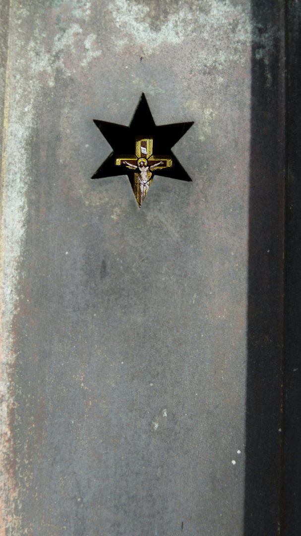 Blick in ein Mausoleum