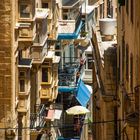 Blick in eine Gasse in Valletta