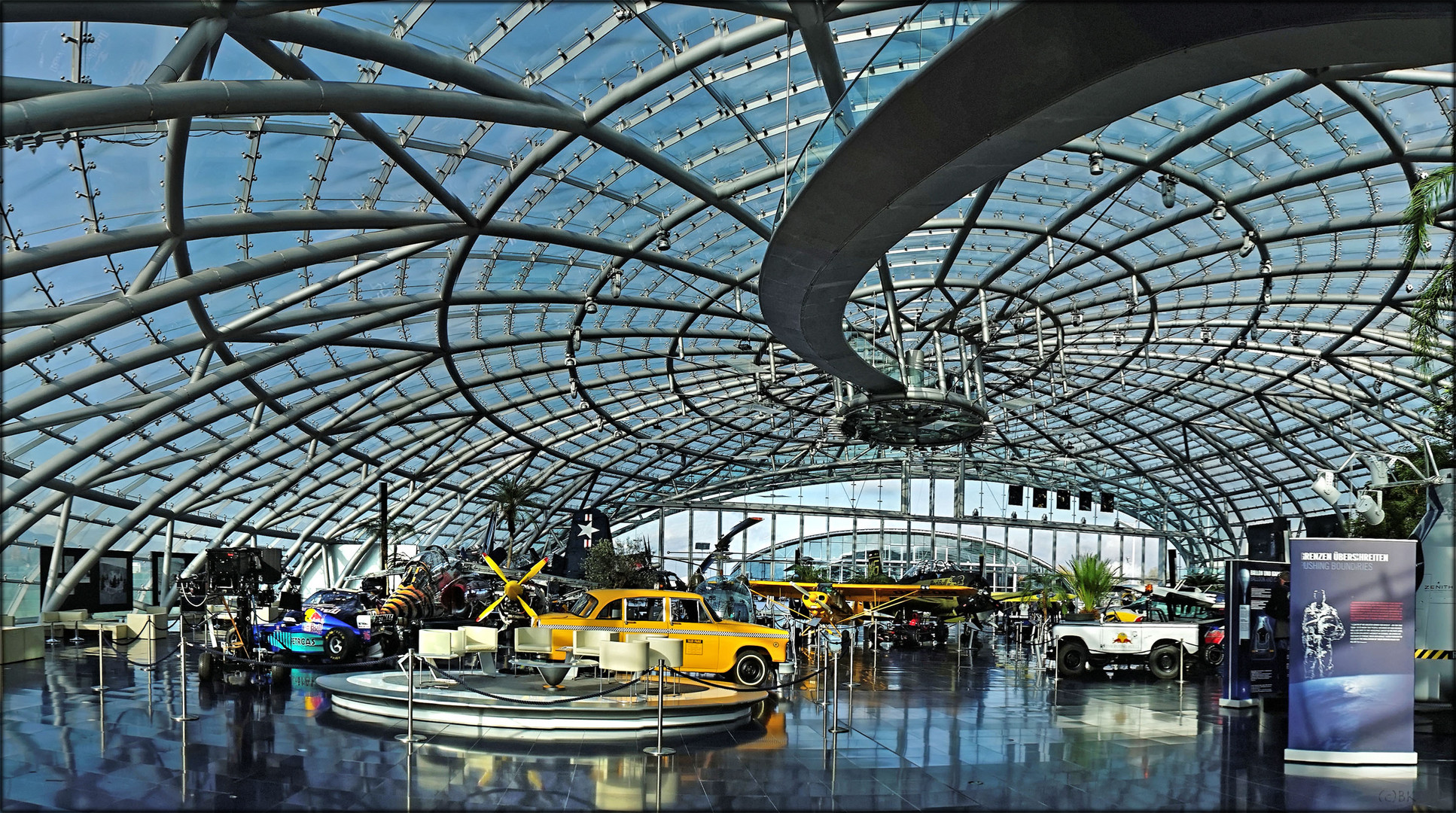 Blick in Hangar 7