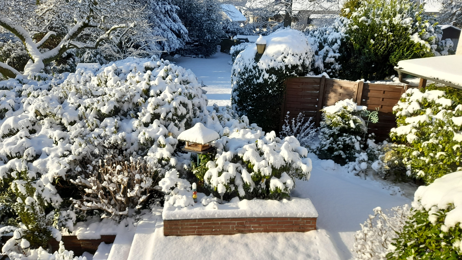 Blick in unseren winterlichen Garten