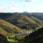 Blick ins Ahrtal und auf die Nürburg