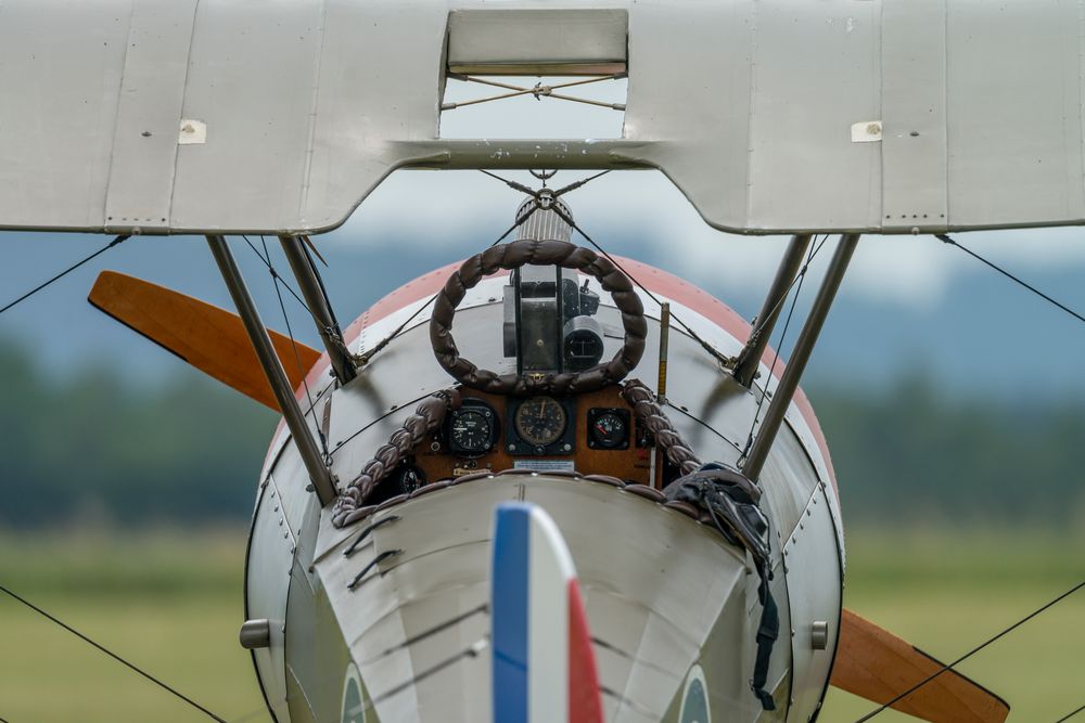 Blick ins Cockpit der Sopwith Camel