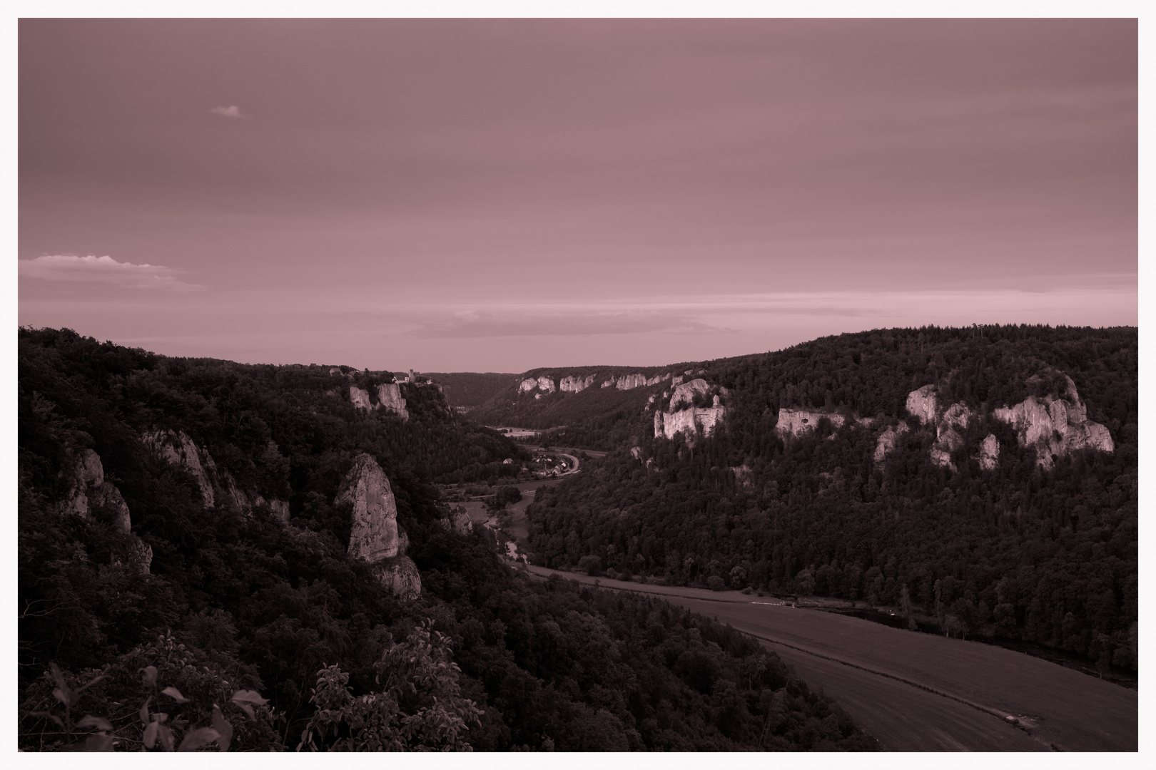 Blick ins Donautal - Eichfelsen