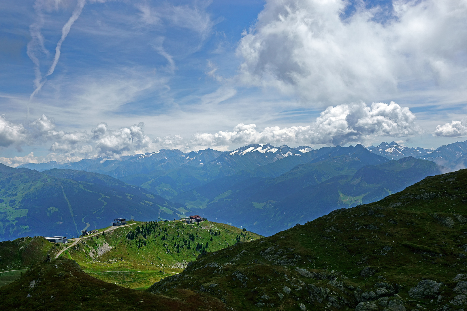 Blick ins Gerlostal und die Zillertaler Gletscherwelt