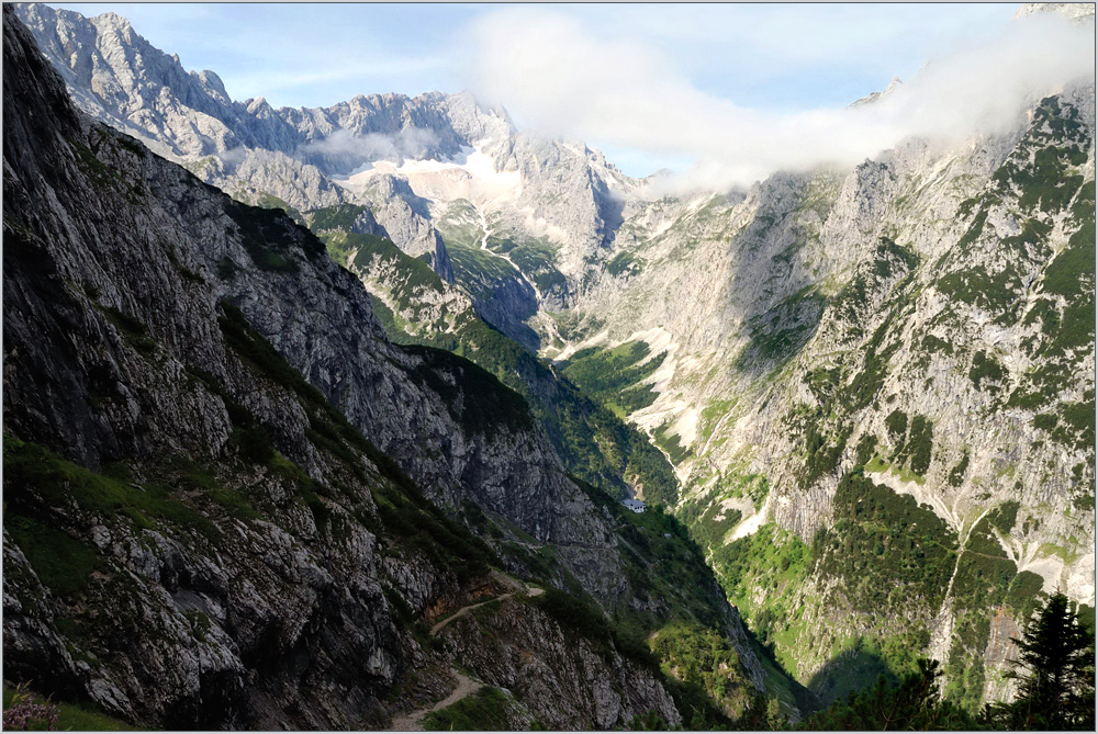 Blick ins Höllental ...