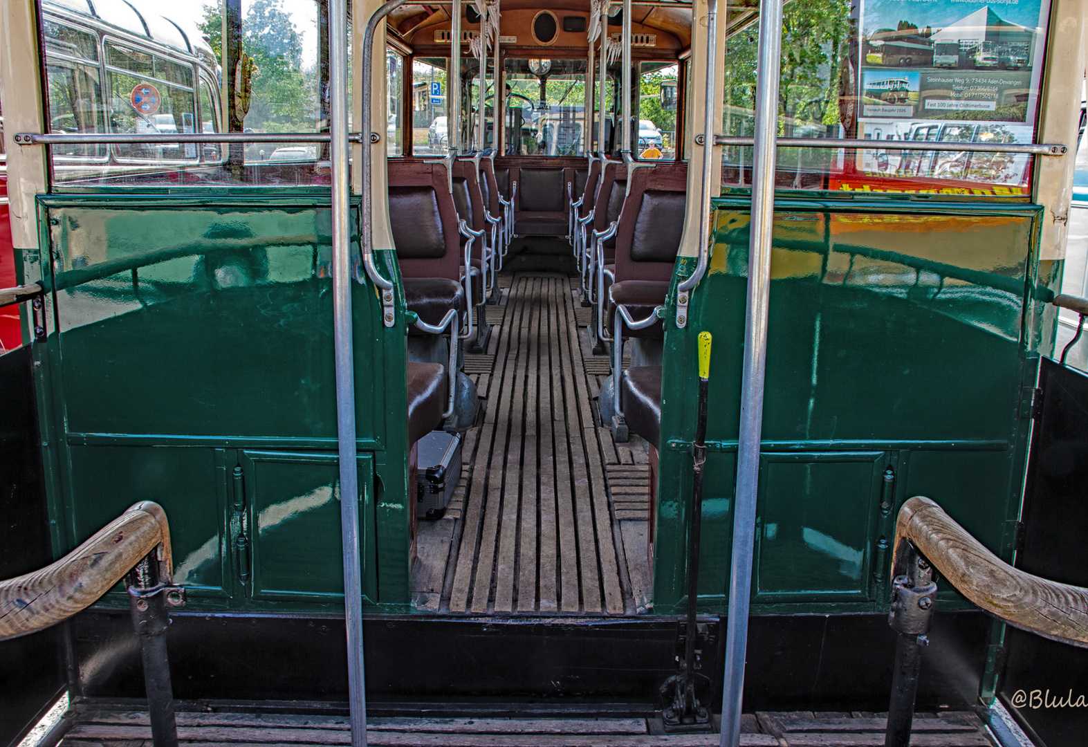 Blick ins Innere des Renault TN4F