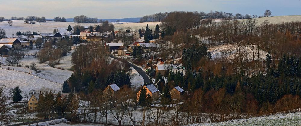 Blick ins mittlere Osterzgebirge im zarten Winterkleid am 07.01. 2022