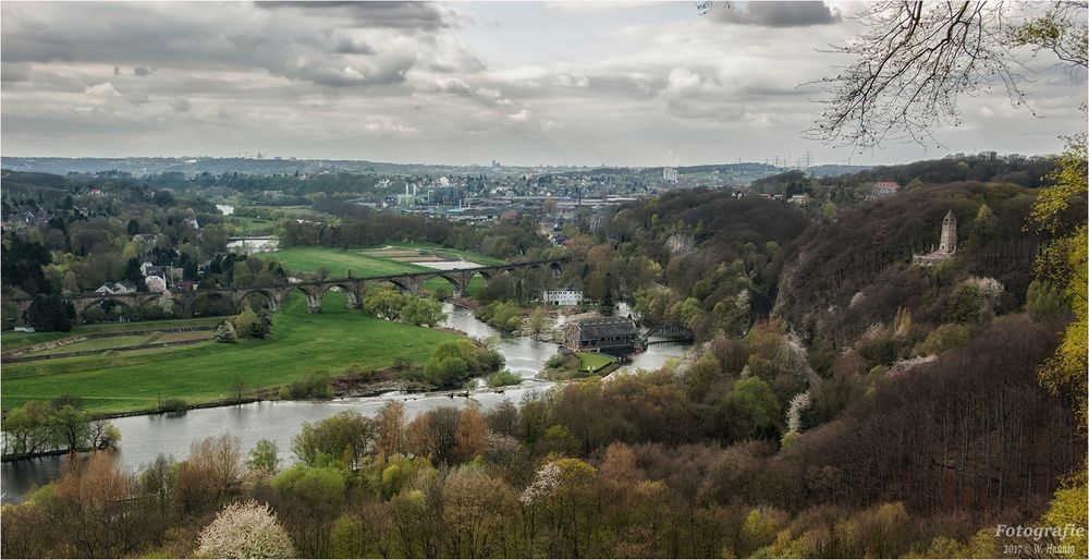 Blick ins Ruhrtal bei Witten