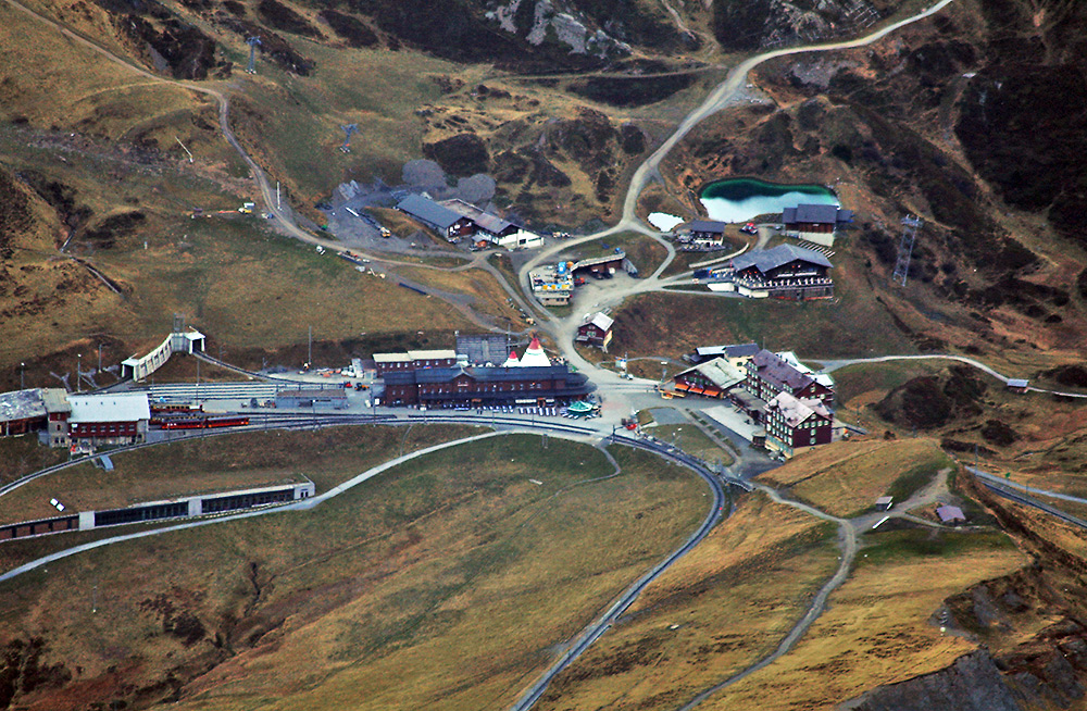 Blick ins "Spielzeugland" aus 3450 Metern vom Jungfraujoch