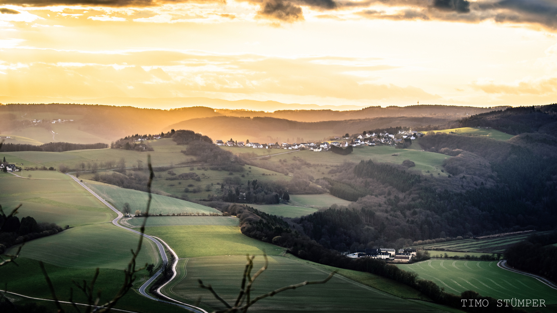 Blick ins Tal vom Roßbacher Häubchen