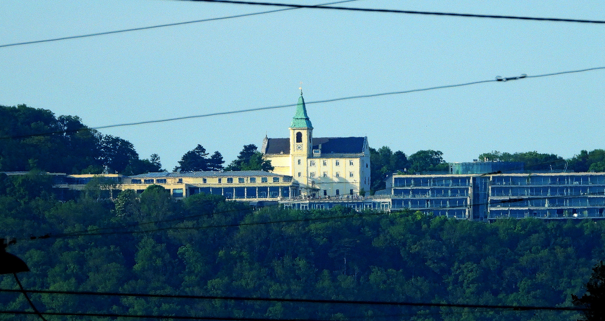 Blick Kahlenberg erhöht Distanz 6km Wien Ottakring