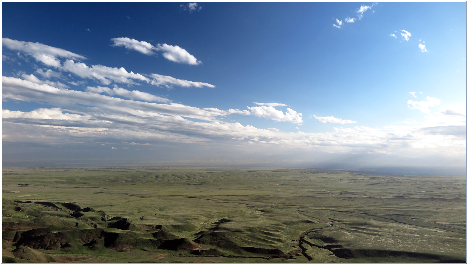 Blick nach Aserbaidschan - Kachetien - Georgien