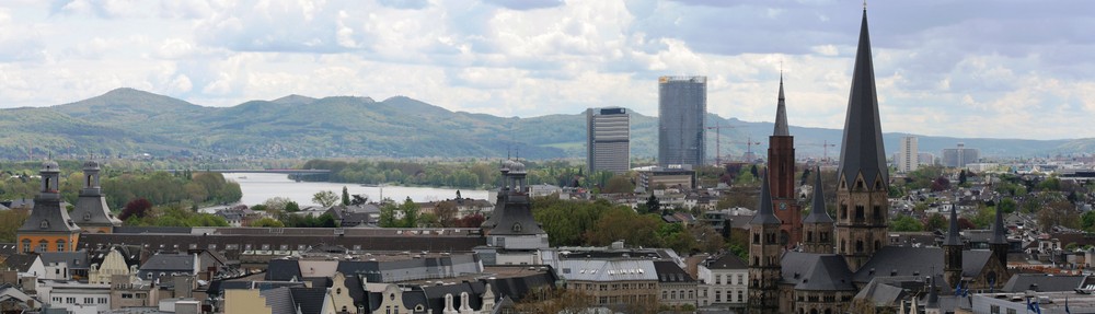 Blick nach Süden, oder: Die Mündung des Rheins in die Rheinische Tiefebene