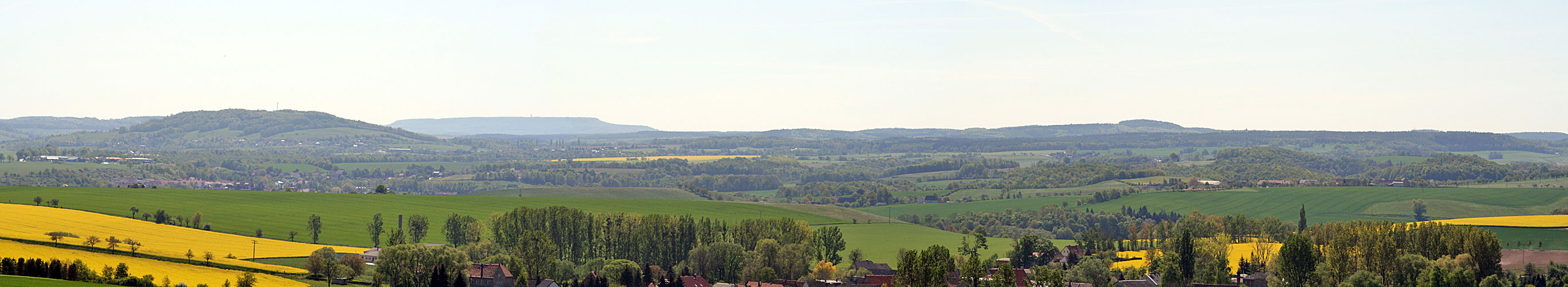 Blick nach Süden zum hohen Schneeberg in Böhmen