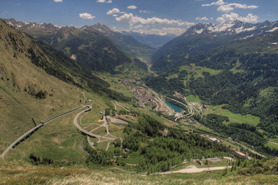 Blick nach Tessin (Schweiz)