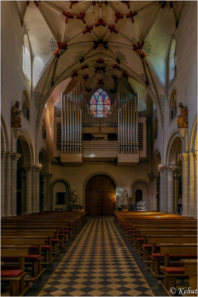 Blick nach Westen Basilika St. Kastor Koblenz