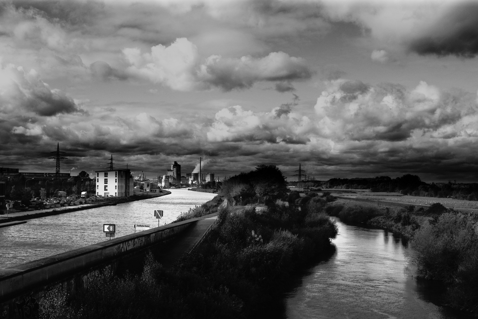 :::BLICK NACH WESTEN - HAMM, HAFEN:::