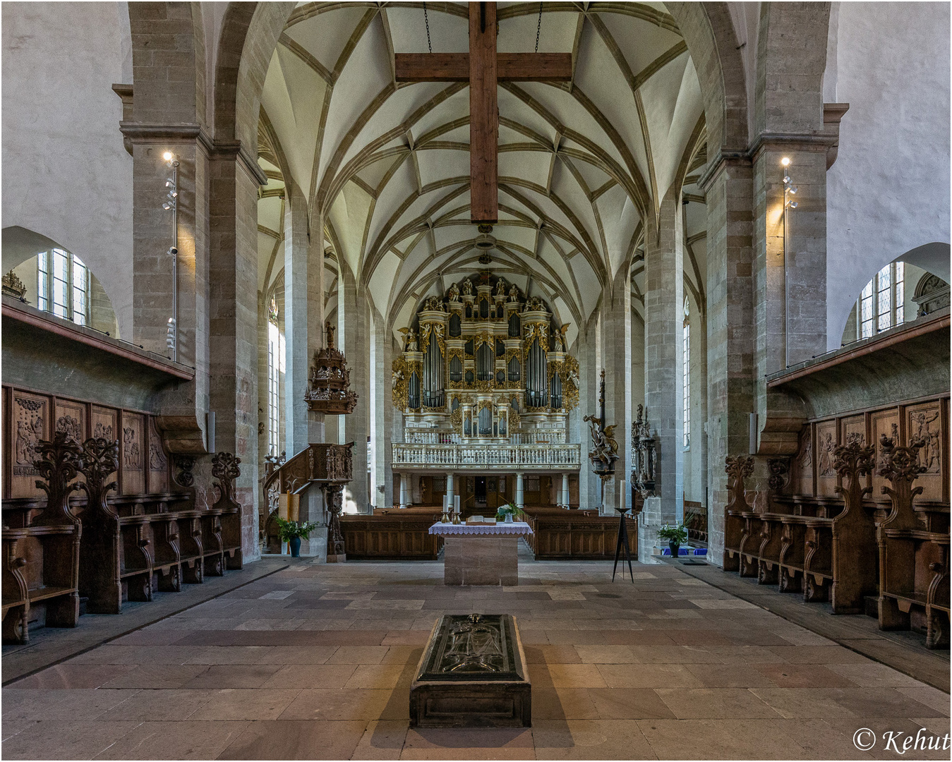 Blick nach Westen im Dom St. Johannes und Laurentius in Merseburg