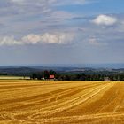 Blick nach Westen und zum Elbtal mit den ersten Bergen der Sächsischen Schweiz