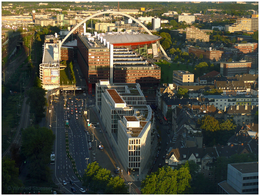 Blick Richtung KölnArena