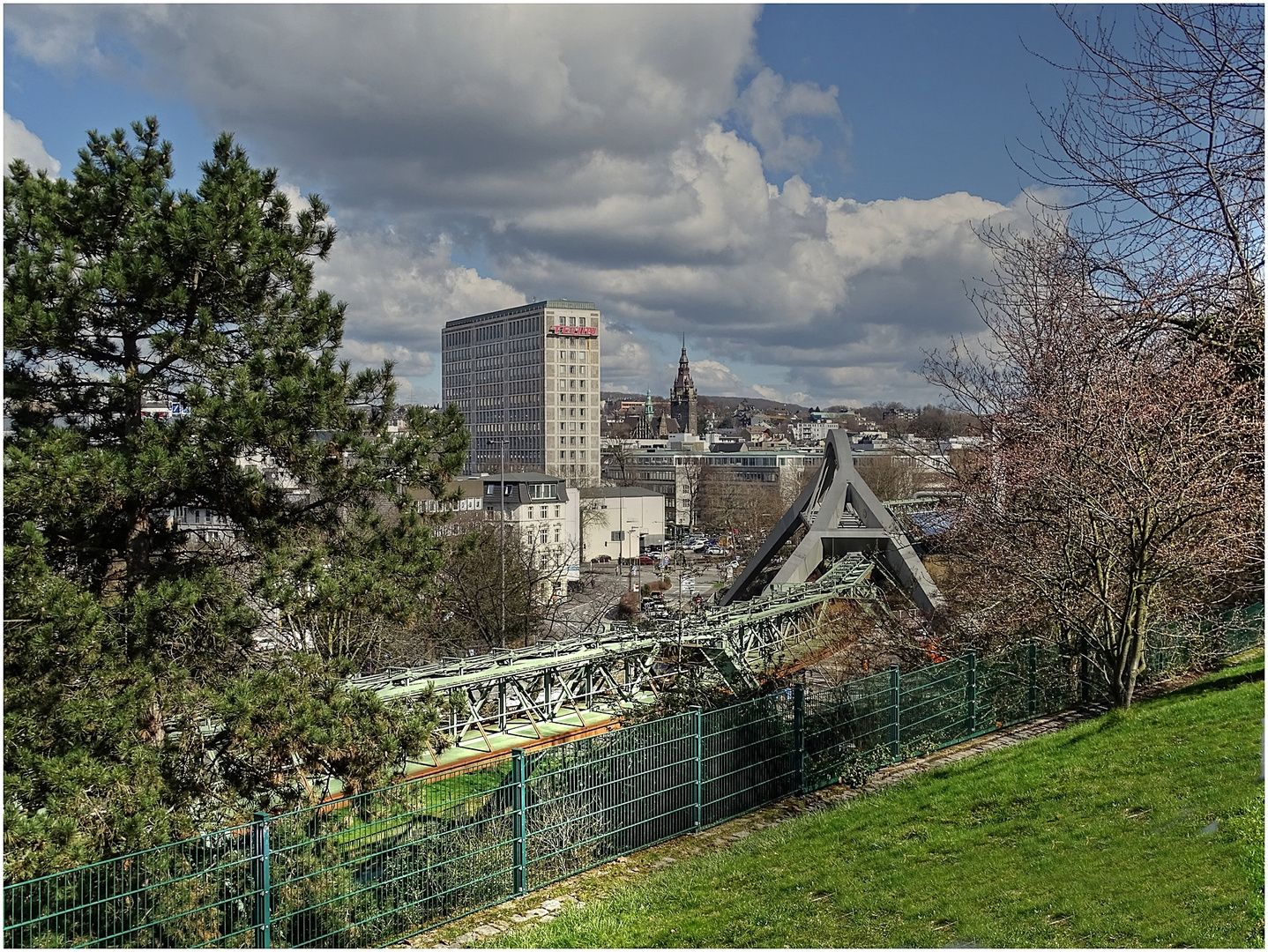 Blick Richtung Wuppertal-Elberfeld