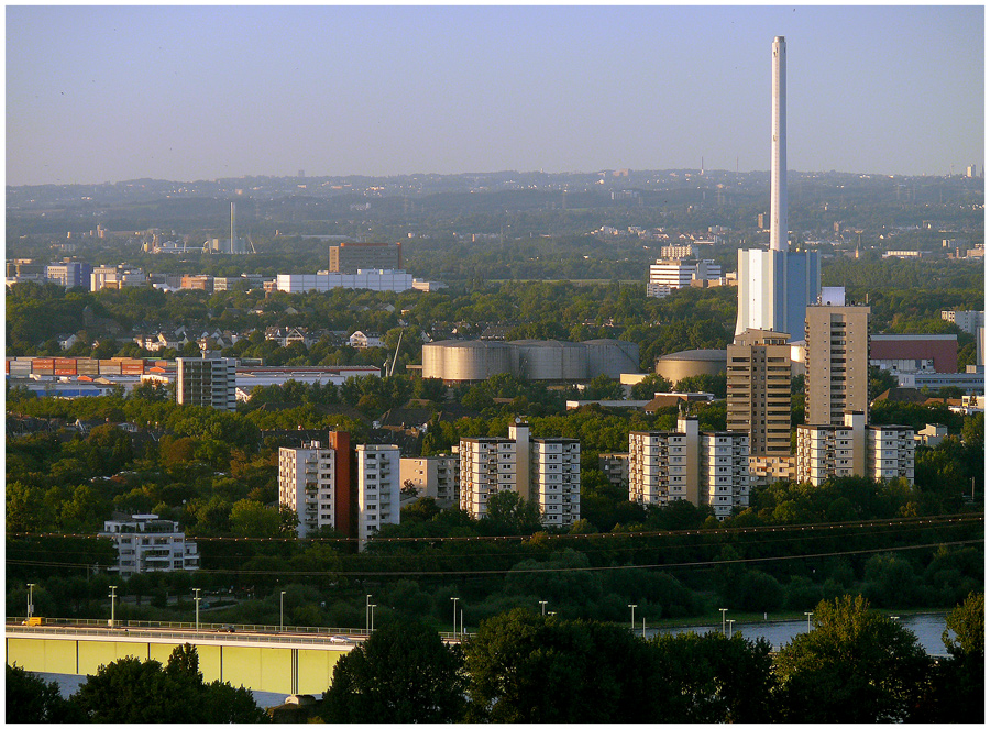 Blick Richtung Zoobrücke von Triangle Tower