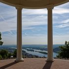 Blick stromaufwärts ins Rheintal bei Rüdesheim vom Niederwaldtempel aus