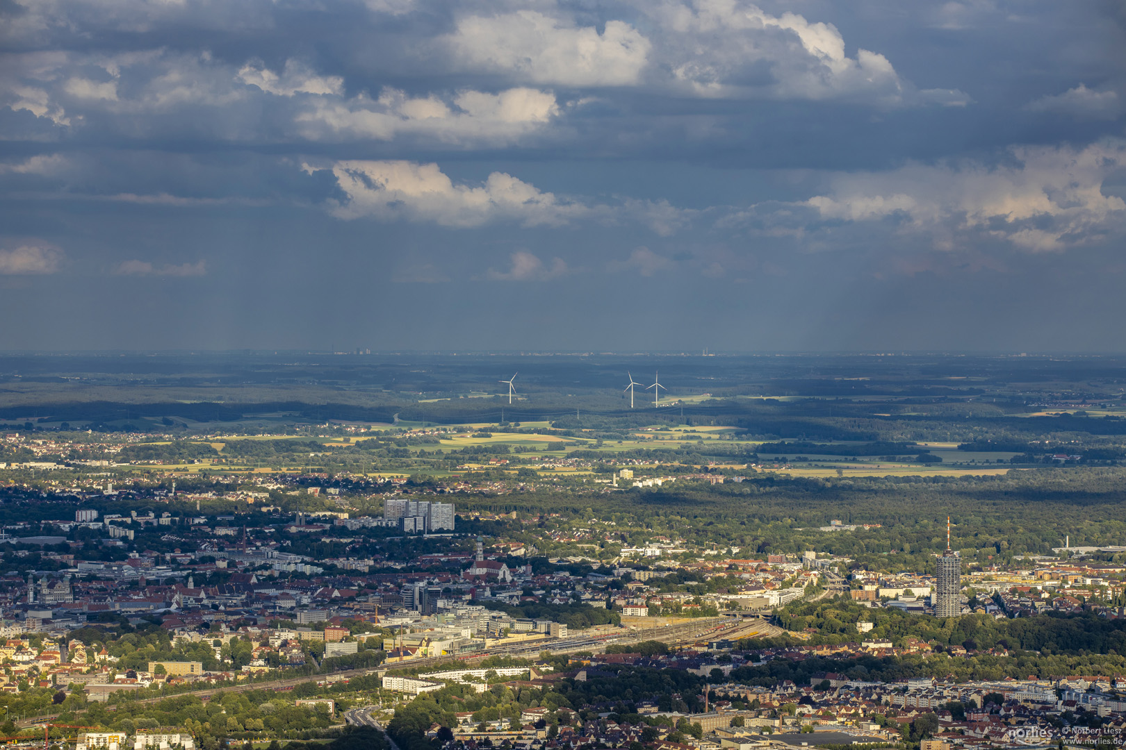 Blick über Augsburg nach München