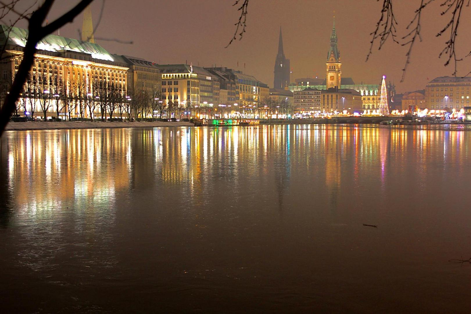 Blick über Binnenalster Dezember