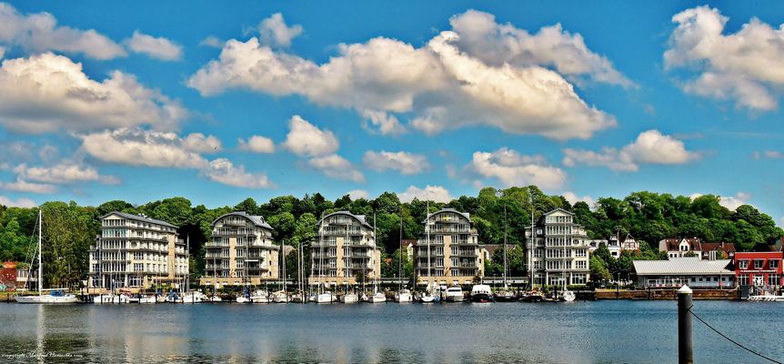 Blick über das Hafenbecken