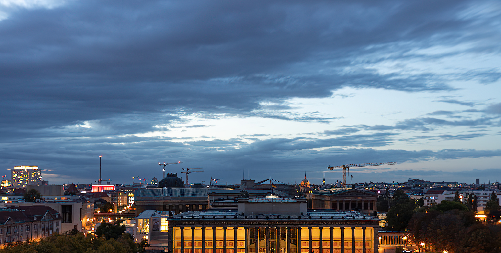 Blick über das nächtliche Berlin