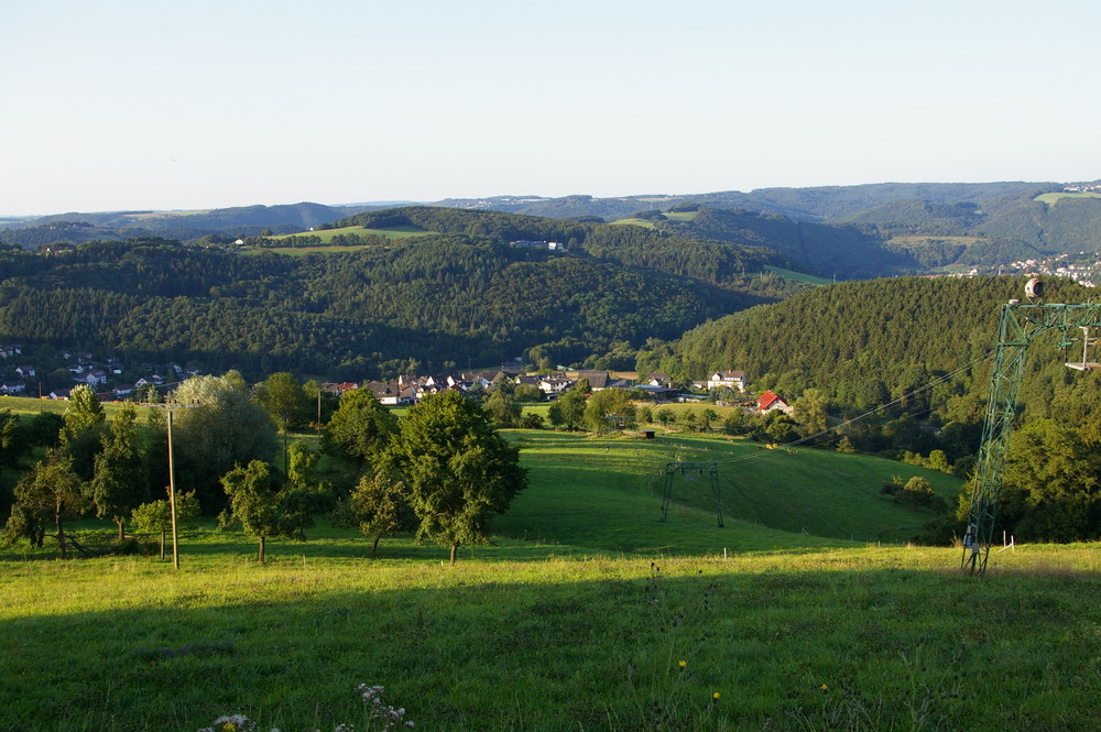 Blick über das Wiedtal in den Westerwald