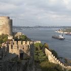Blick über den Bosporus von der Rumelischen Festung (rumeli hisari muzesi)