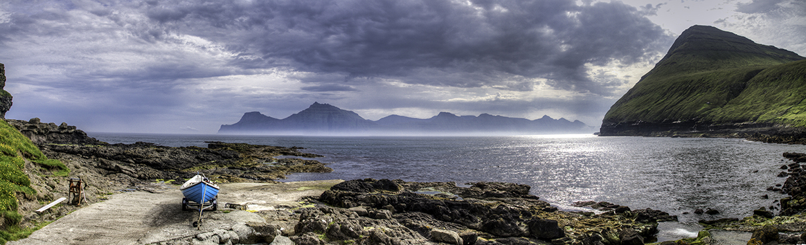 Blick über den Djupini(Sund)_Gjógv_Insel Eysturoy