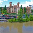 Blick über den Donaukanal auf die Roßauer Kaserne (Kronprinz-Rudolf-Kaserne).