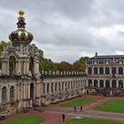 Blick über den Dresdner Zwinger mit dem Kronentor