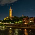 Blick über den Etsch zur  Chiesa di Santa Anastasia