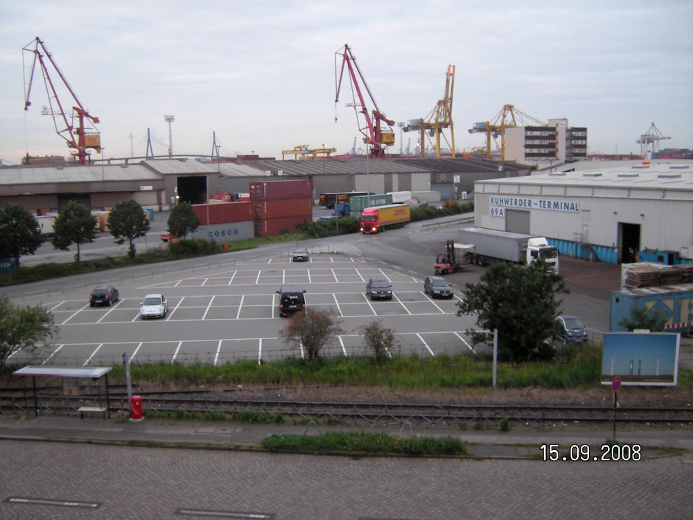 Blick über den Hamburger Hafen nach Südwesten