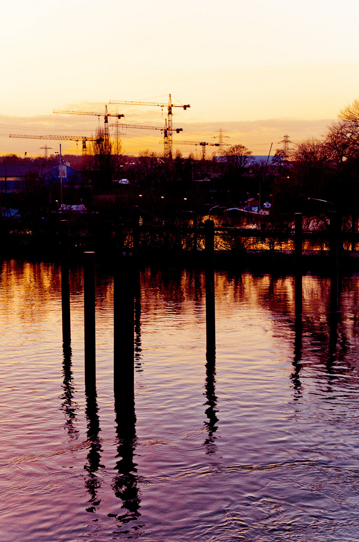 Blick über den Harburger Hafen