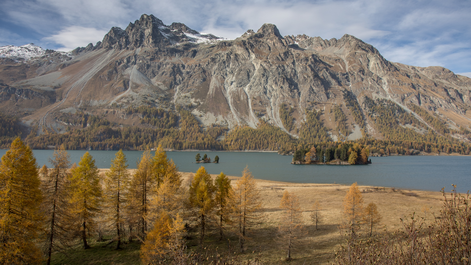 Blick über den herbstlichen Silser See...