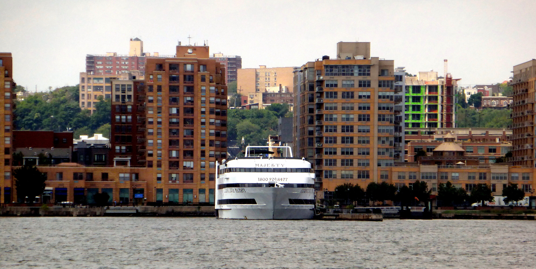 Blick über den Hudson River nach New Jersey