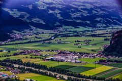 Blick über den Inn ins Zillertal