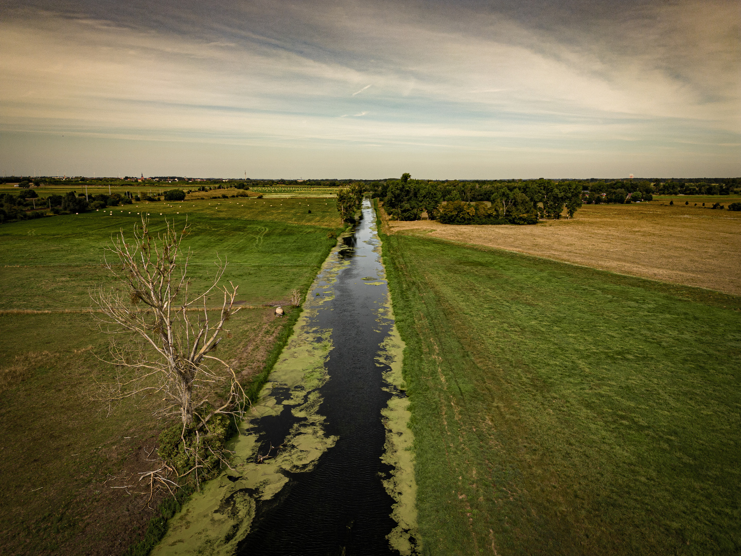 Blick über den Kanal