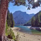 Blick über den Pragser Wildsee, ( Lago di Braies ).