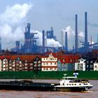 Blick über den Rhein auf Laar und Bruckhausen Industrie, 2001