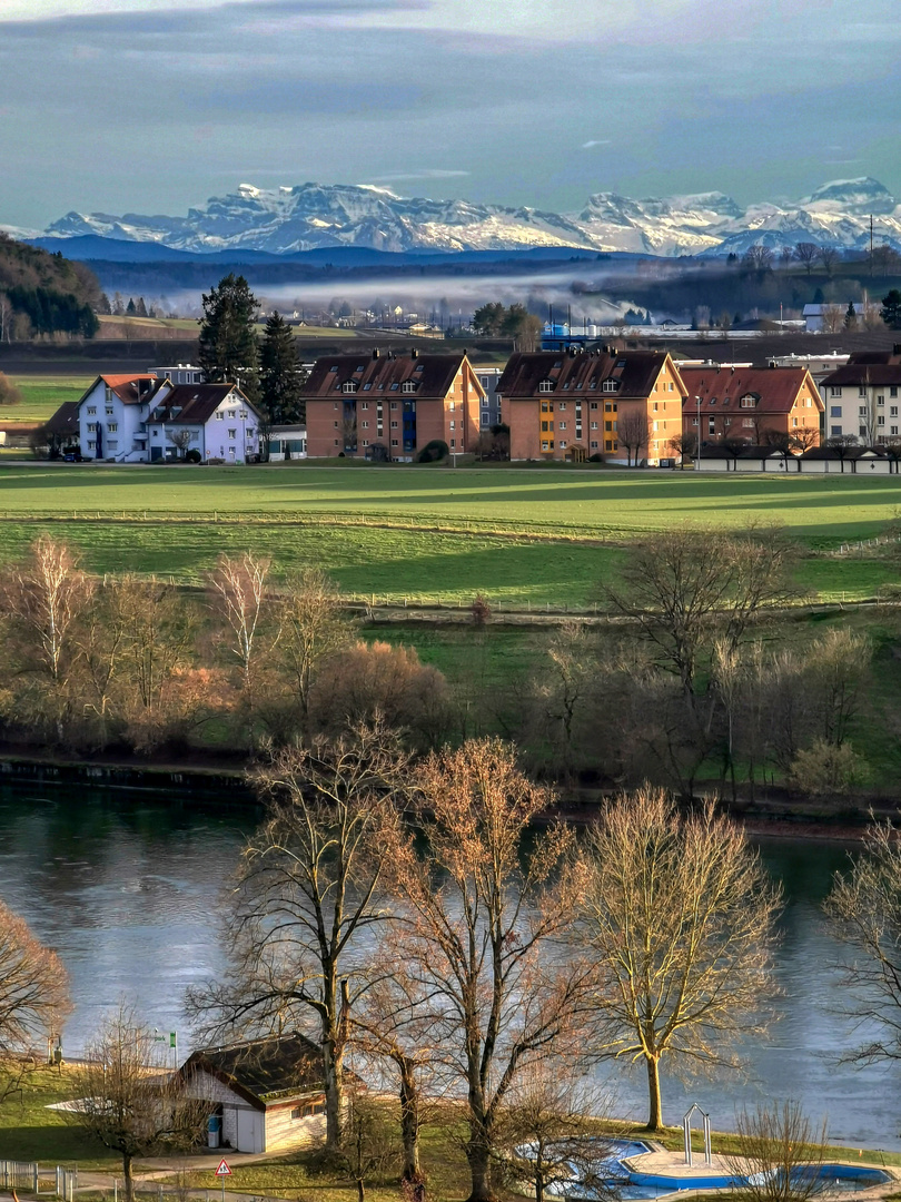 Blick über den Rhein in die Schweiz