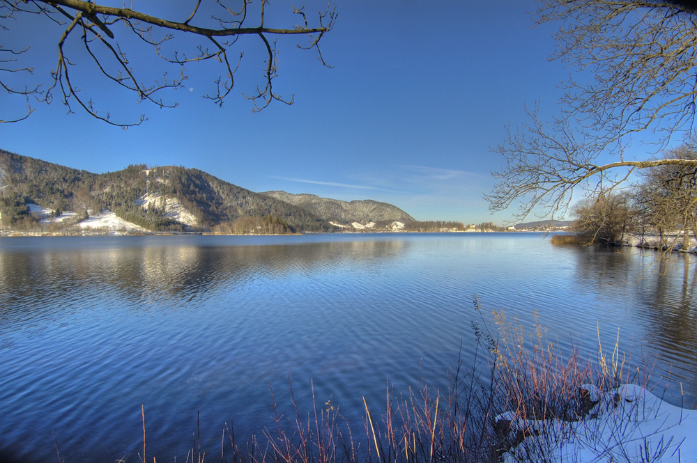 ... Blick über den Schliersee ...