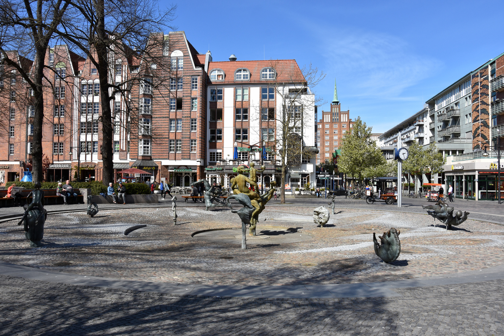 Blick über den Universitätsplatz in Rostock